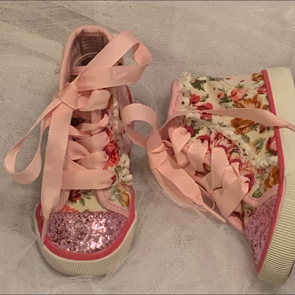 Glitter flower sneakers